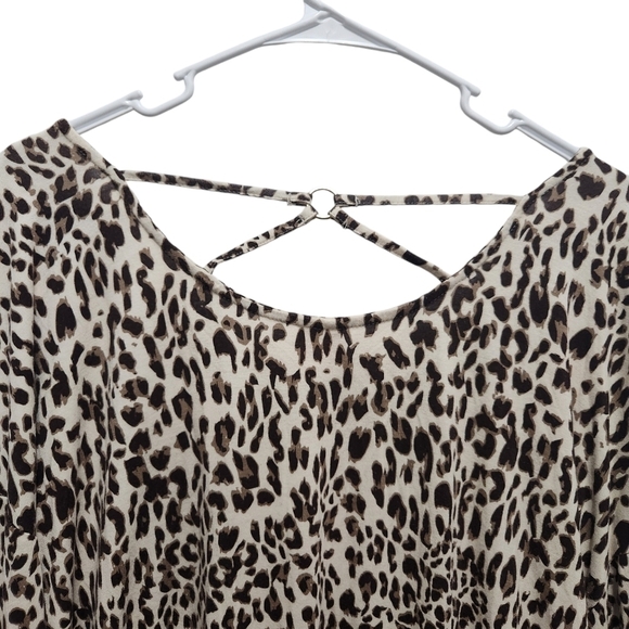 Cato Women's Plus 22/24 Animal Print Leopard Soft Pullover Top Criss Cross Back - Picture 3 of 7